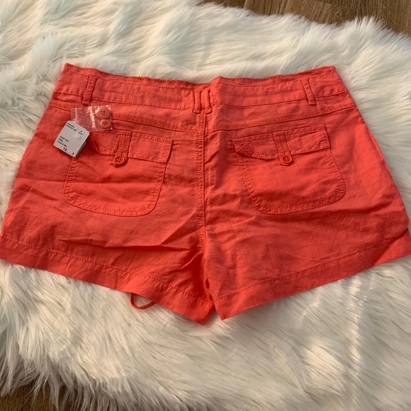 Heritage 1981 Coral Shorts - Picture 2 of 4